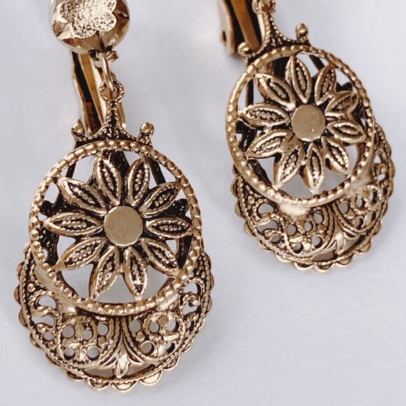 VTG Mid Century Clip On Earrings Gold Filigree West Germany (?) 1950s Floral - Picture 4 of 9